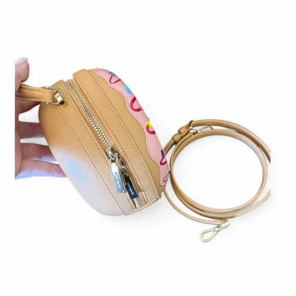 ✨NWOT - Kate Spade Novelty Coffee Break 3D Donut Crossbody Bag✨ - Picture 7 of 10